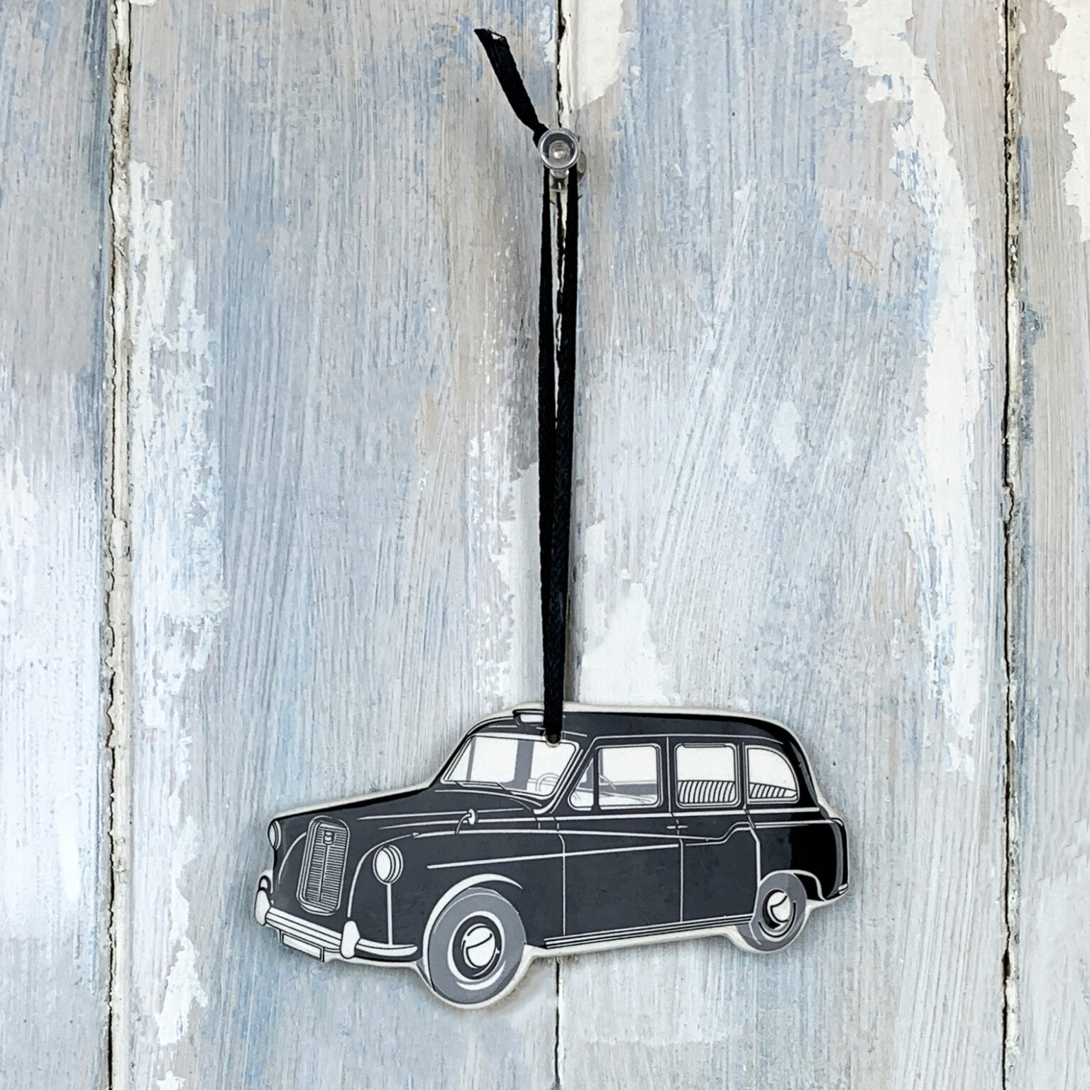 Taxi — handmade ceramic decoration